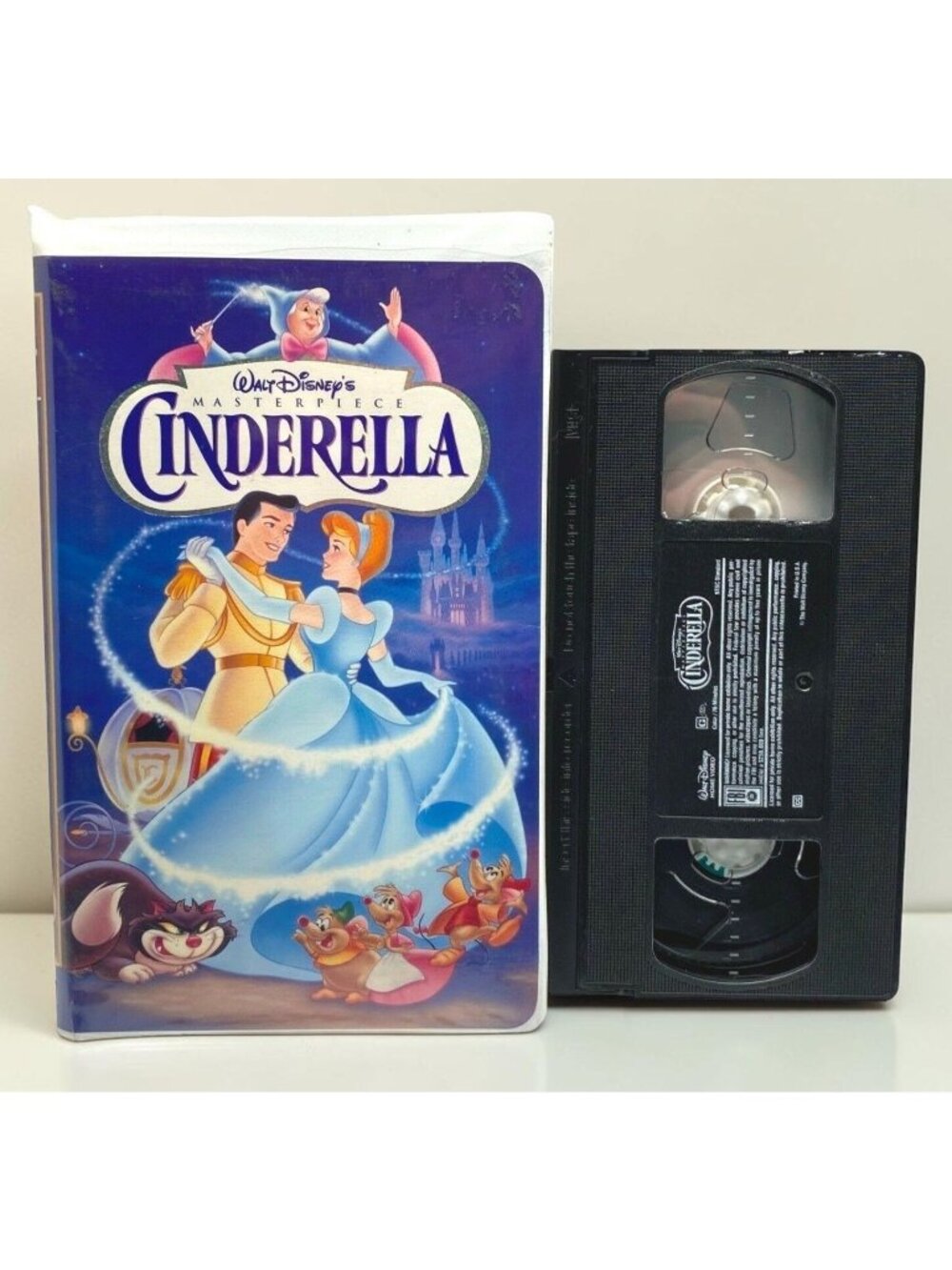 Walt Disney Cinderella VHS Tape Masterpiece Collection Clamshell 1995